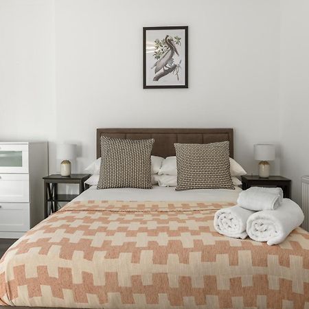 Outstanding 2 Bed Apartment In Central Camden Sleeps 6 Лондон Экстерьер фото
